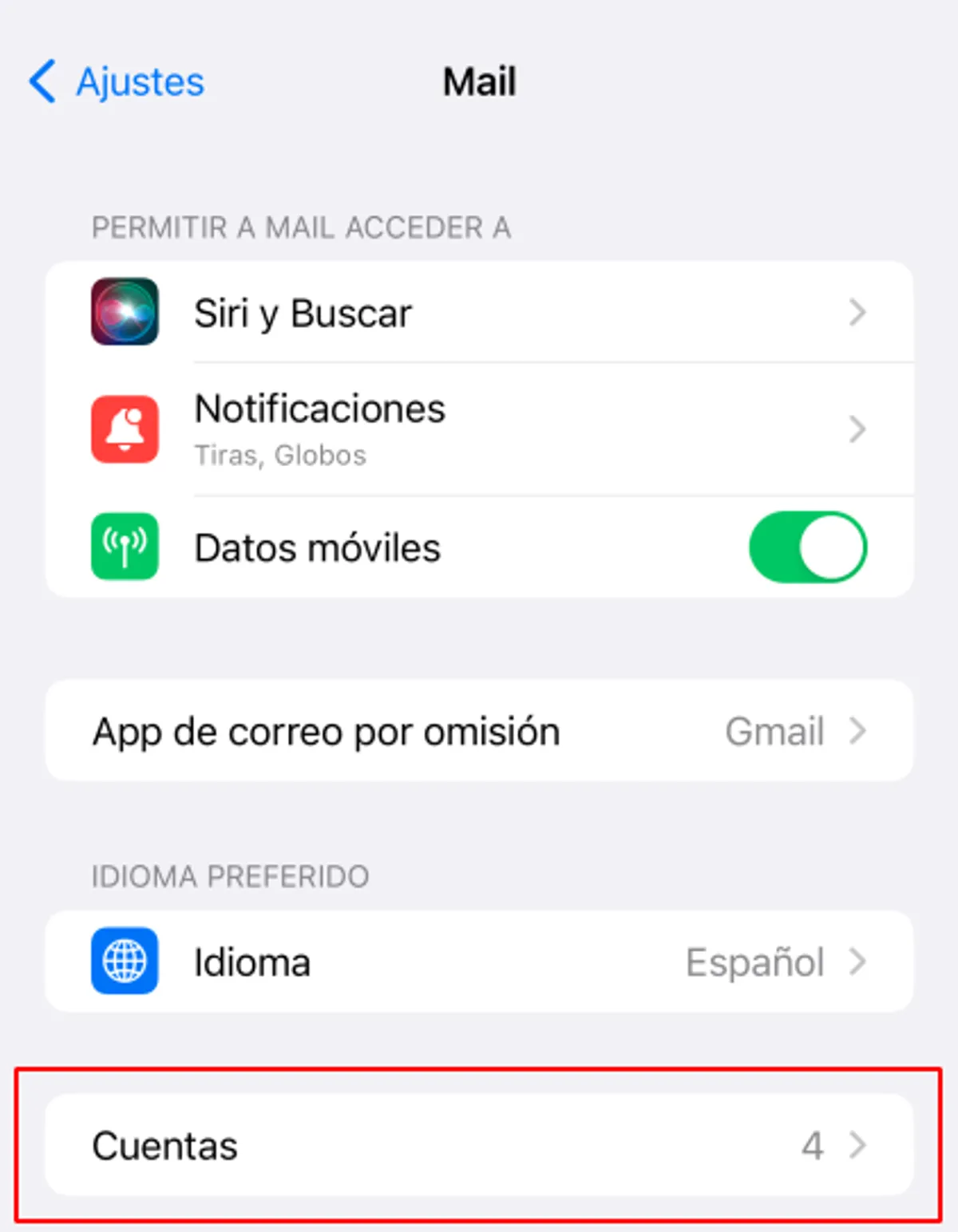 Pantalla de ajustes de Mail en iPhone mostrando el acceso a Cuentas de correo